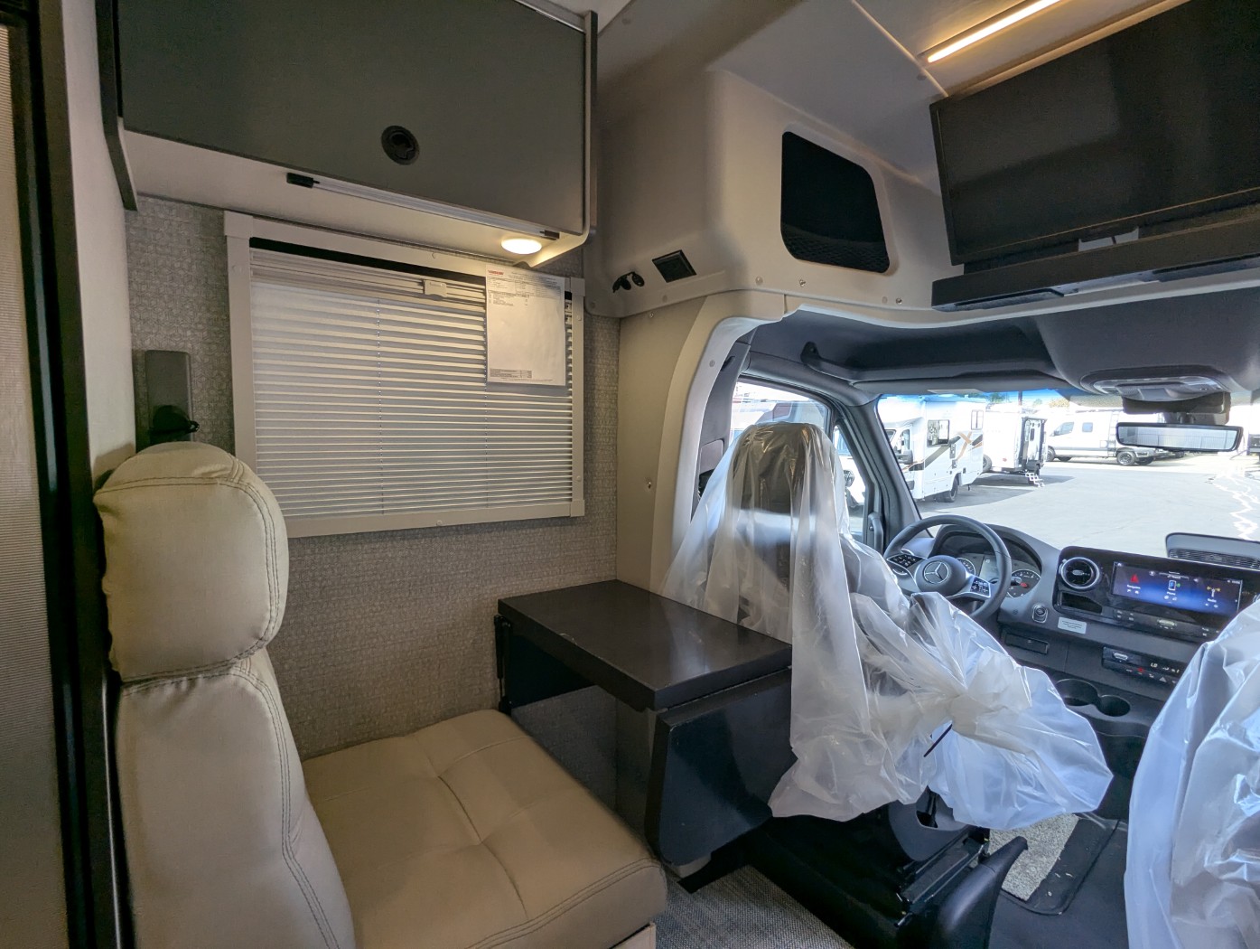 2026 Winnebago EKKO Sprinter 23B AWD - ATH EDITION - Image 20
