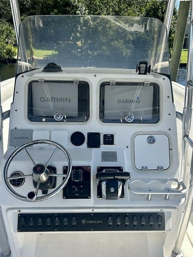 2000 Century 3100 Center Console - Image 5