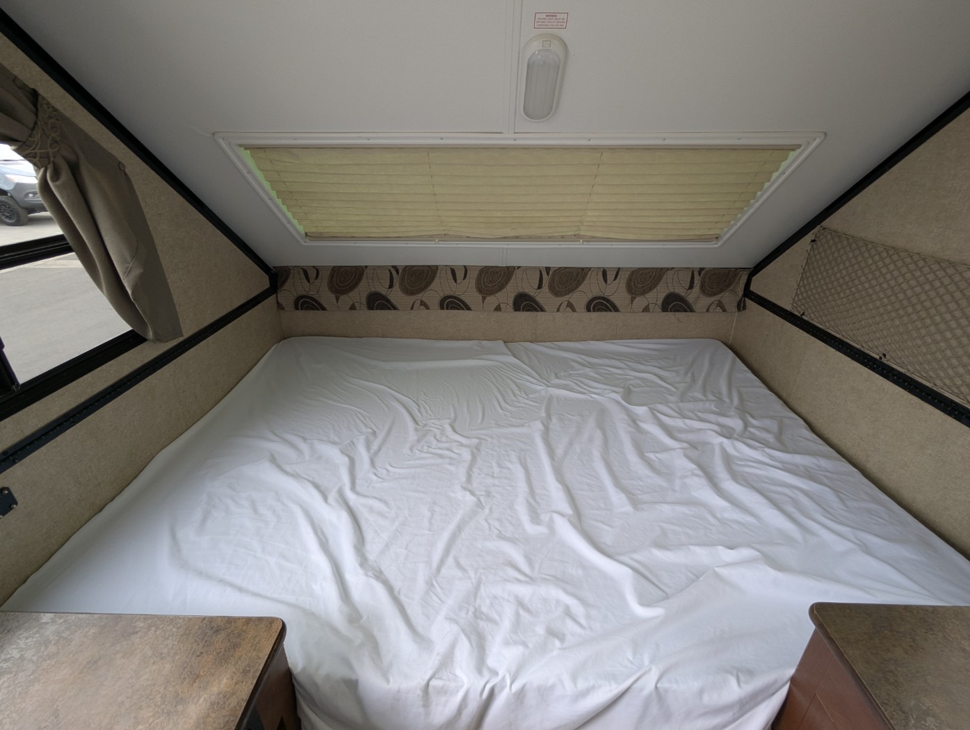 2016 Forest River Rockwood Hard Side A192HW - Image 15