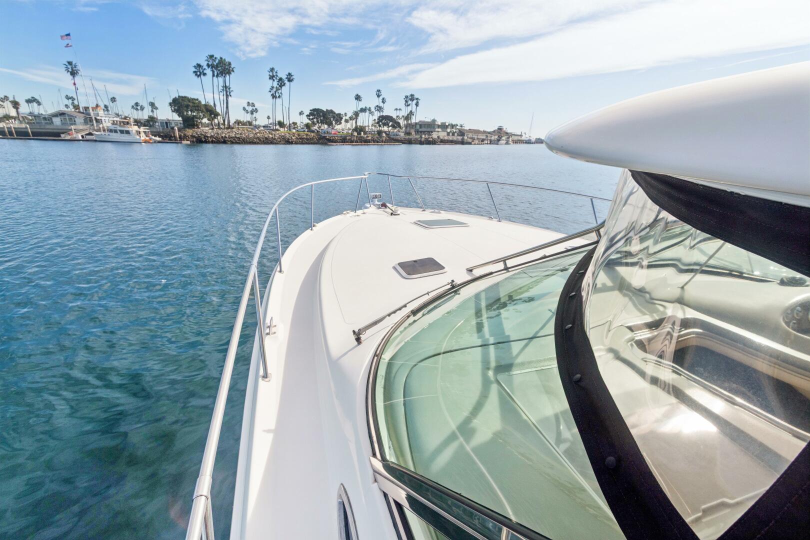 2000 Sea Ray 370 Express Cruiser - Image 62