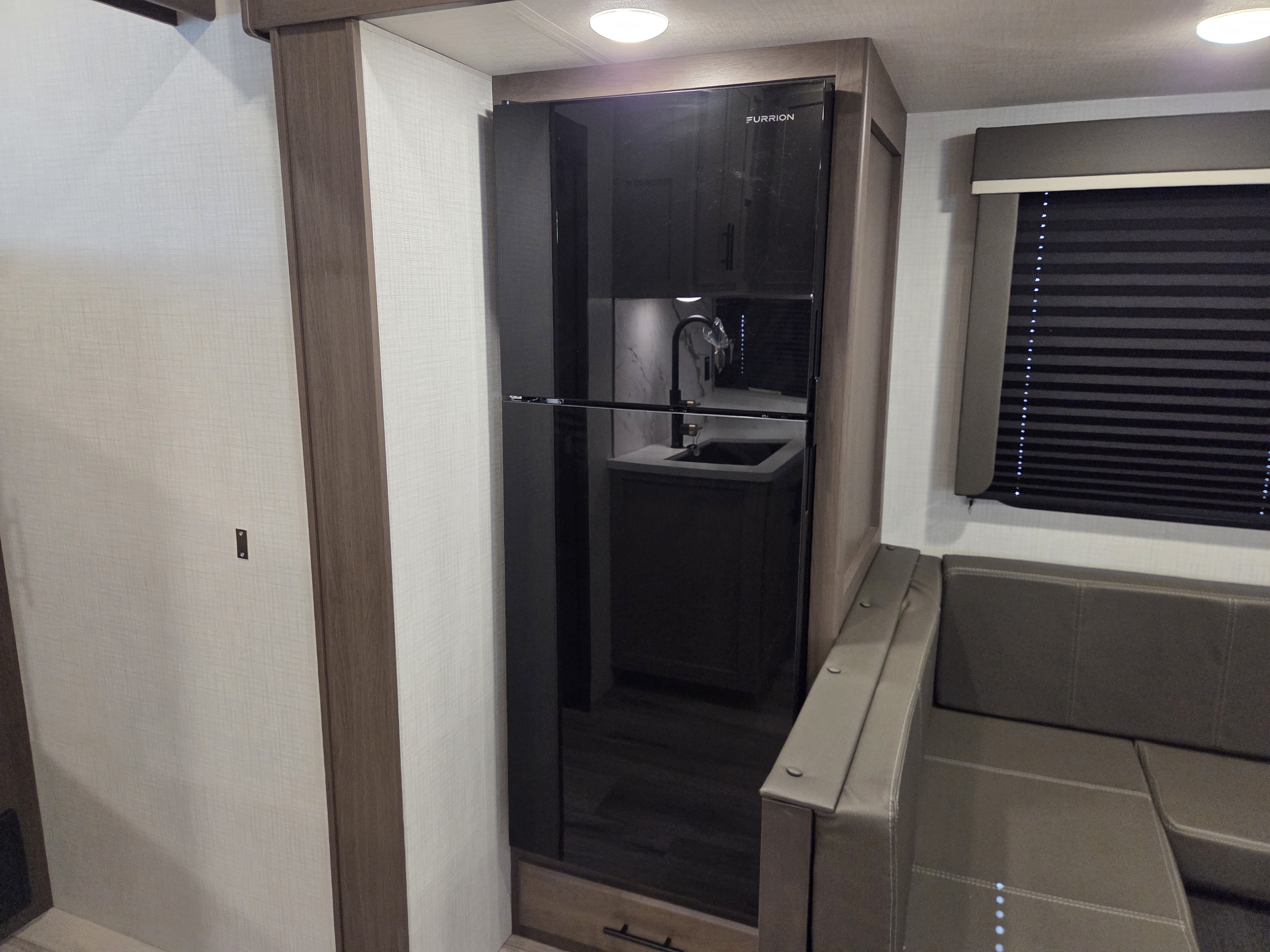 2027 Keystone Cougar Sport 2700BH - Image 7