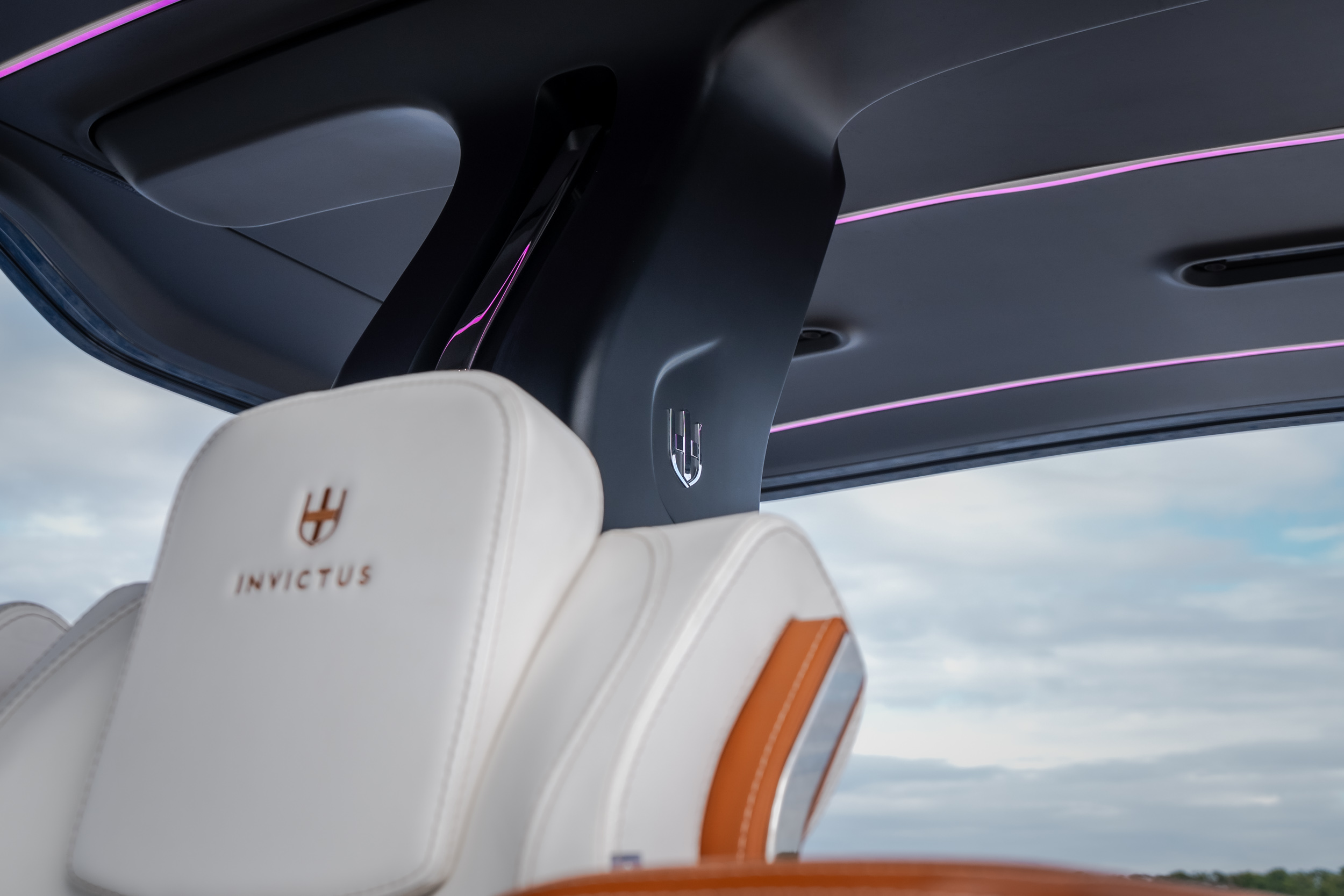2025 Invictus TT430S - Image 52