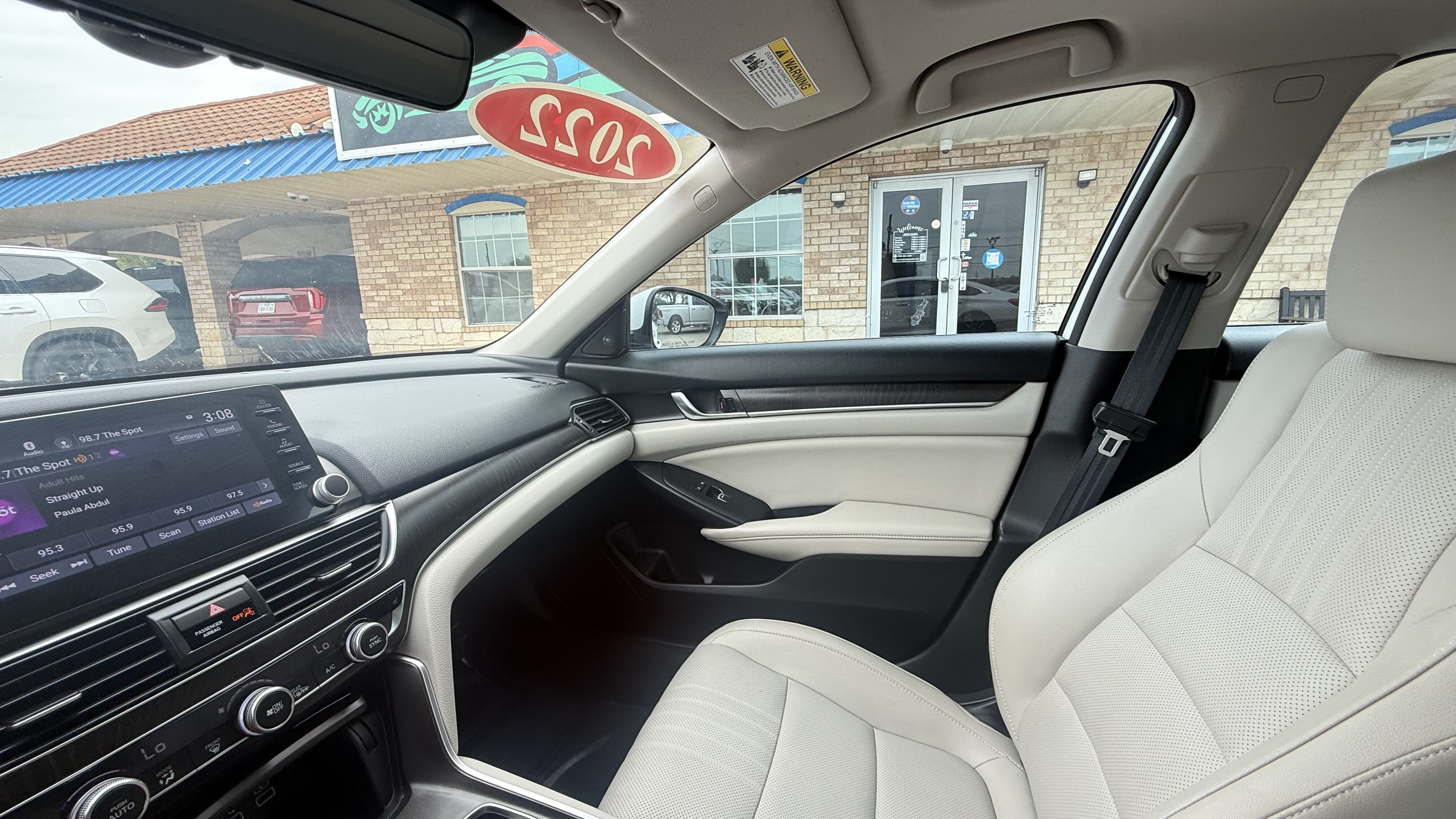 2022 Honda Accord Sedan 4D EX-L - Image 22