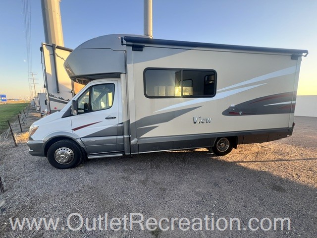 2019 Winnebago View 24D - Image 4