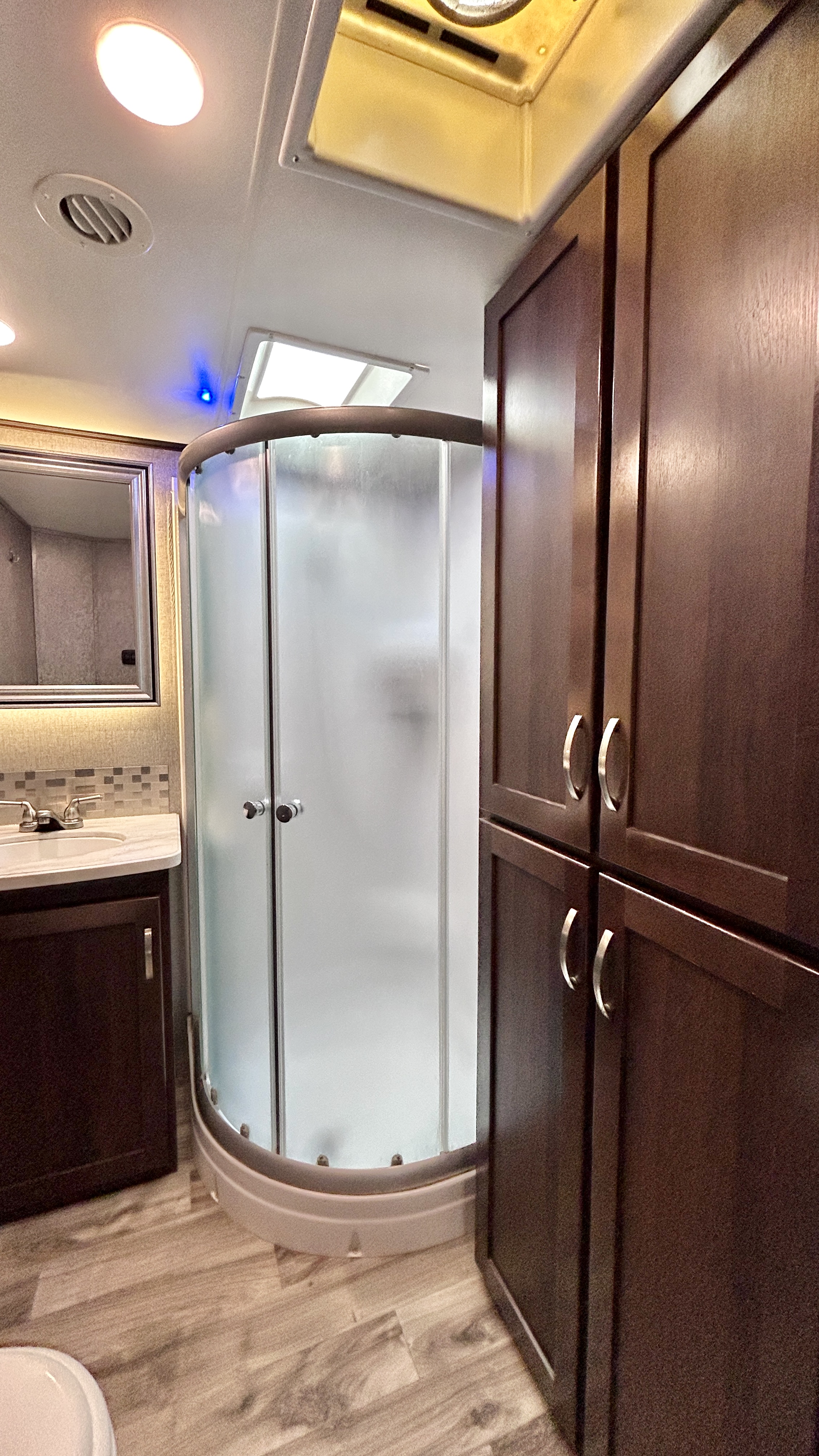 2019 Jayco Talon 403T - Image 23