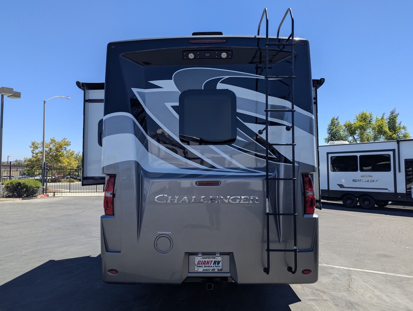 2023 Thor Motor Coach Challenger 37DS - Image 11