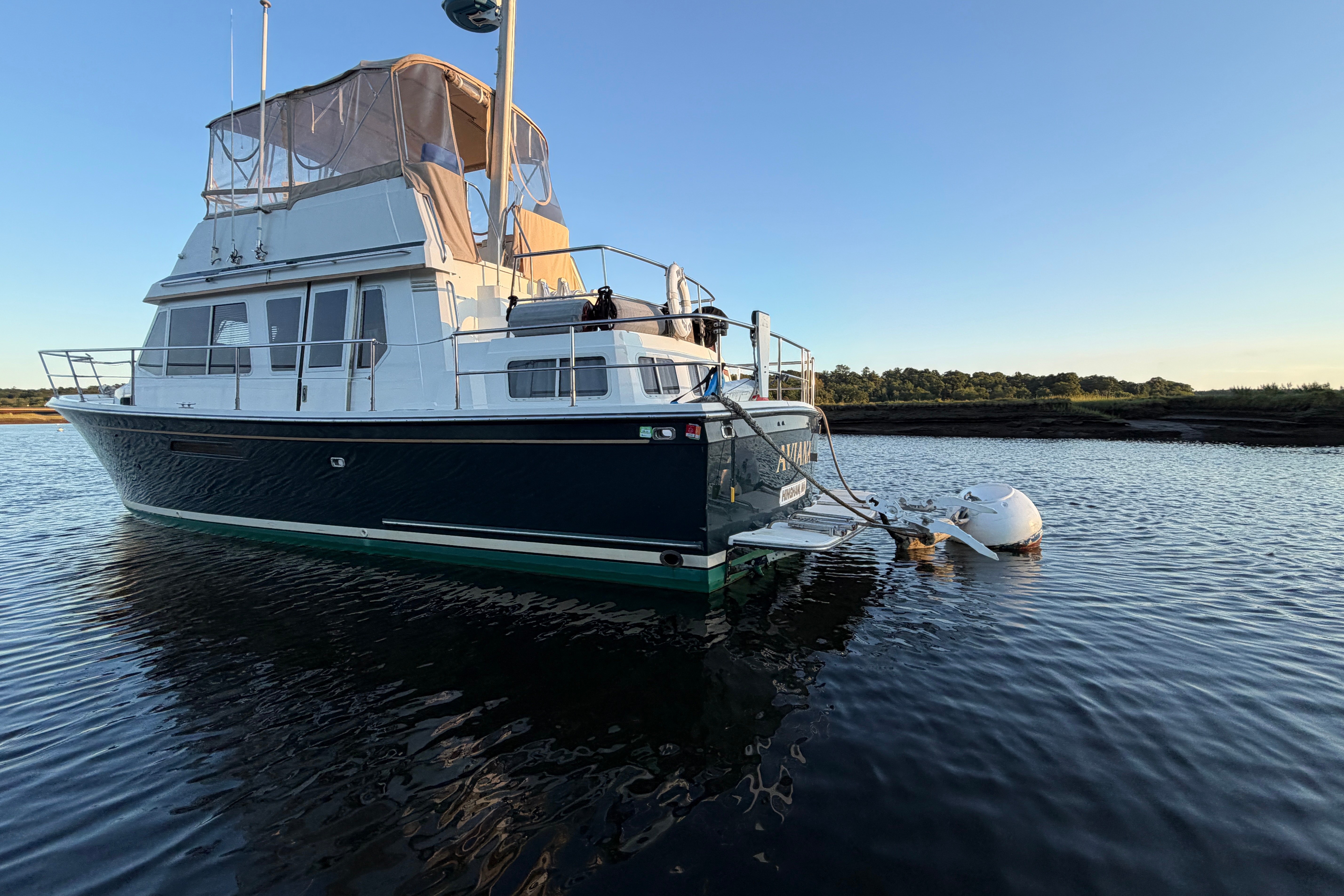 1998 Sabreline 36 AFT CABIN - Image 10