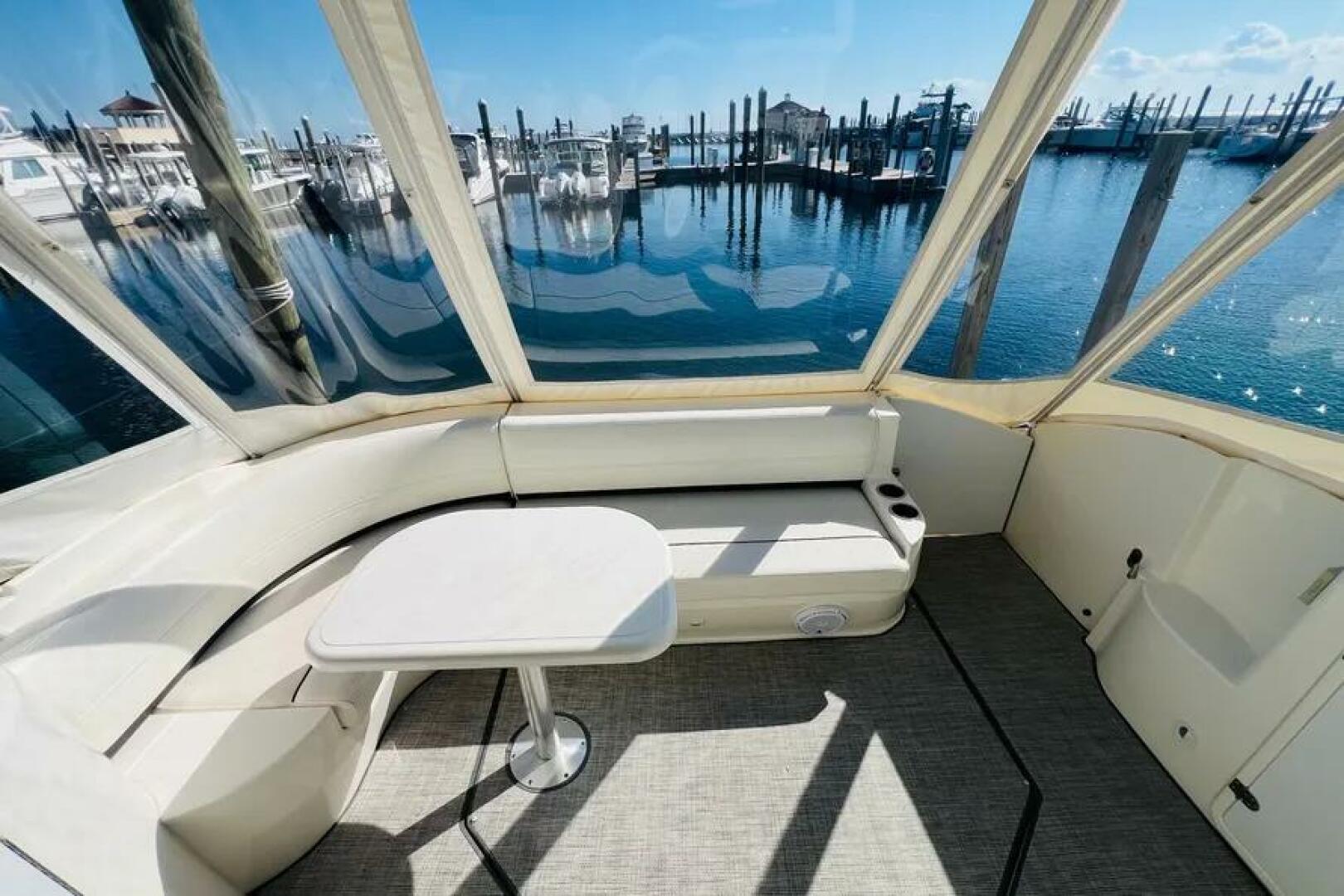 2006 Cruisers Yachts 420 Express - Image 9