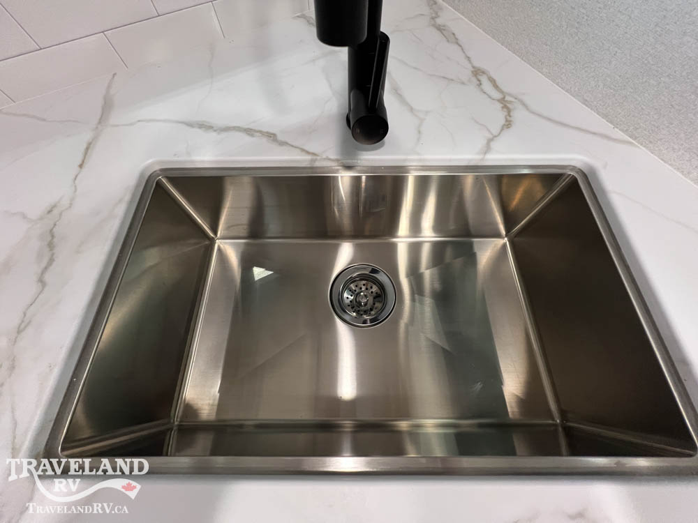 2026 Highland Ridge Range Lite 211RKM - Image 18