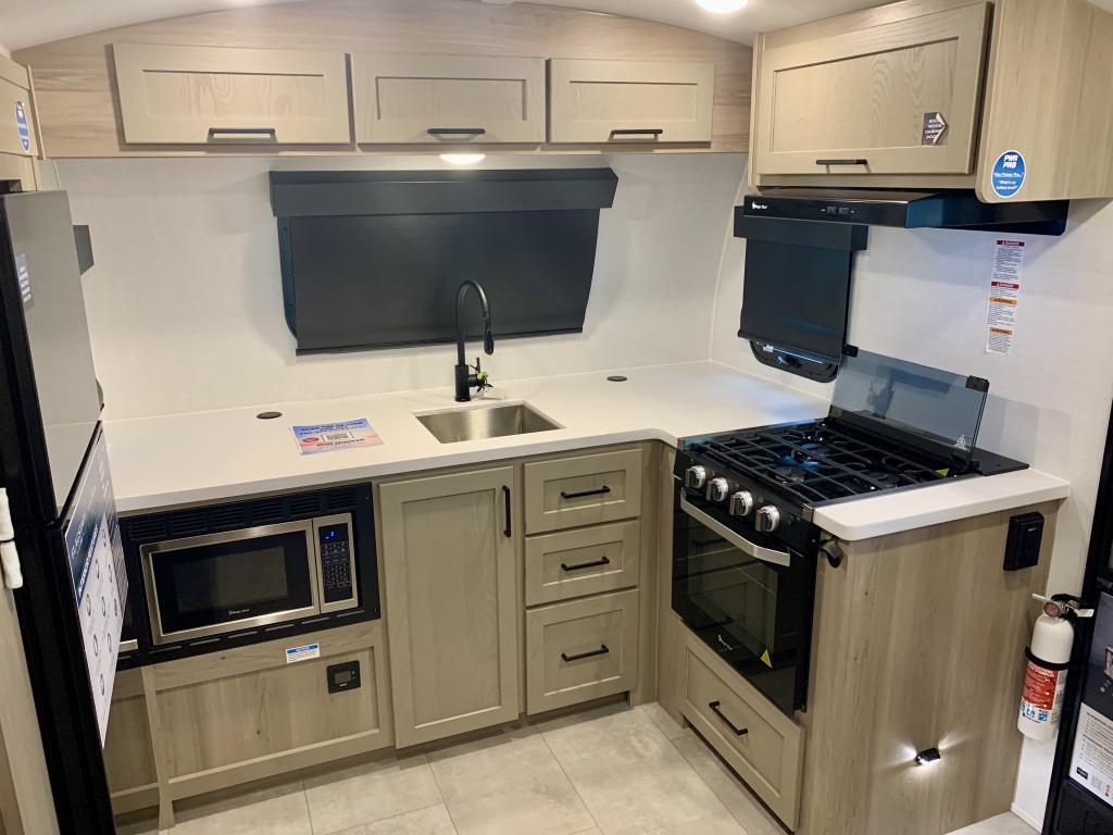 2026 FOREST RIVER E20FK - Image 11