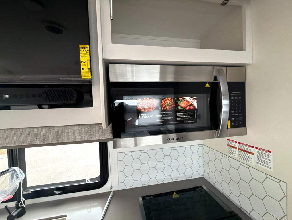 2027 ENTEGRA COACH ODYSSEY 29V - Image 21