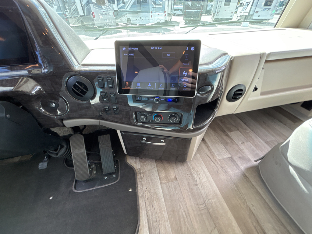 2026 THOR MOTOR COACH PALAZZO 33.6 - Image 25