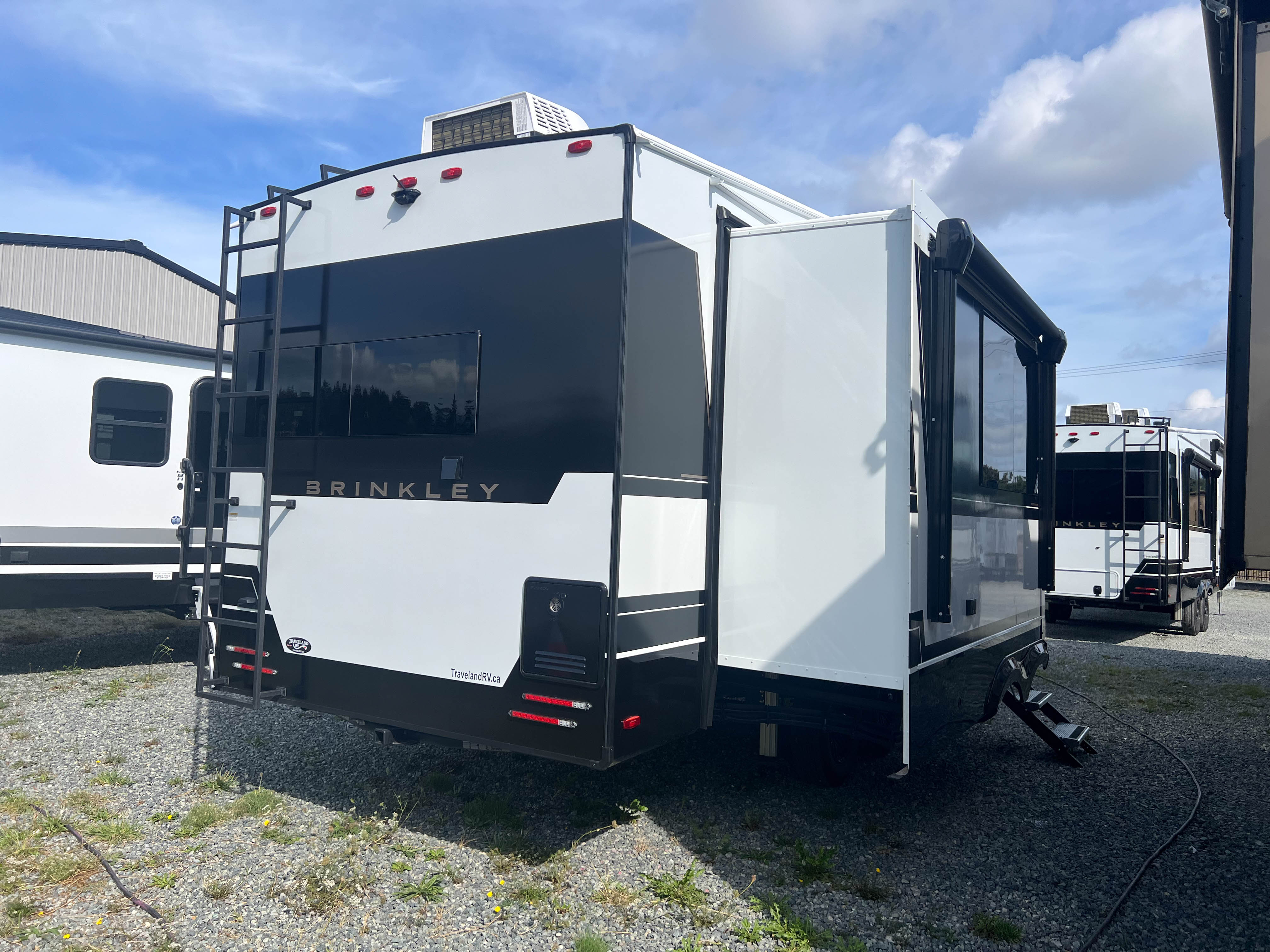 2027 Brinkley RV Model Z 2700 - Image 6