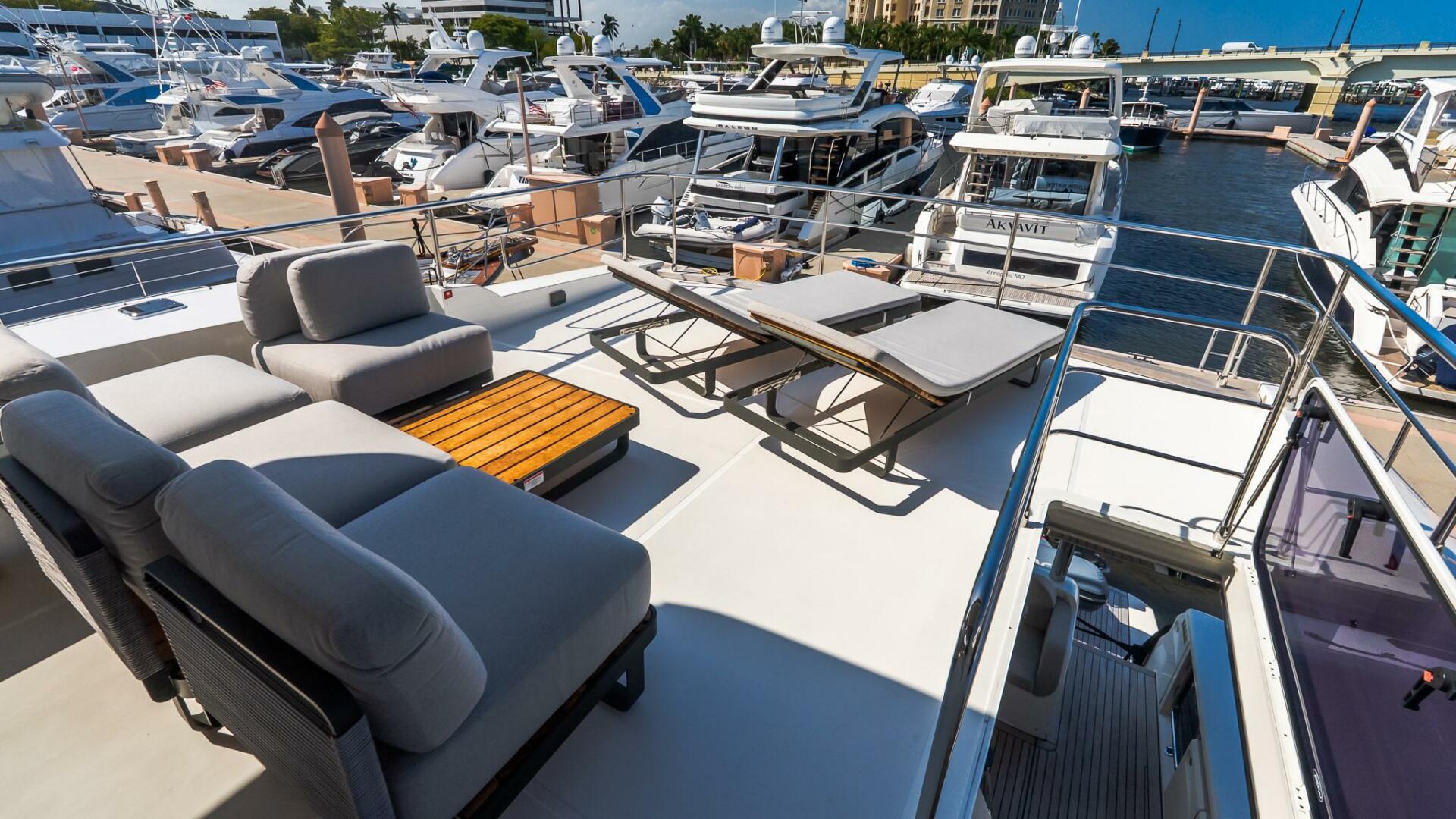 2024 Absolute Navetta 68 - Image 15