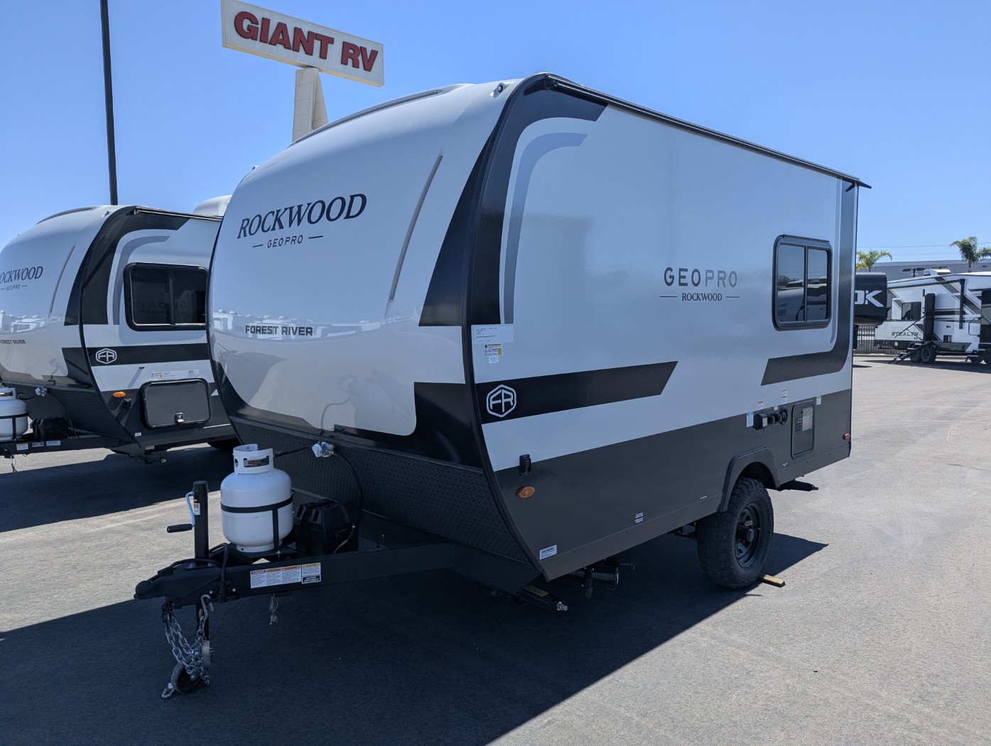 2027 Forest River Rockwood Geo Pro G15TLE - Image 4