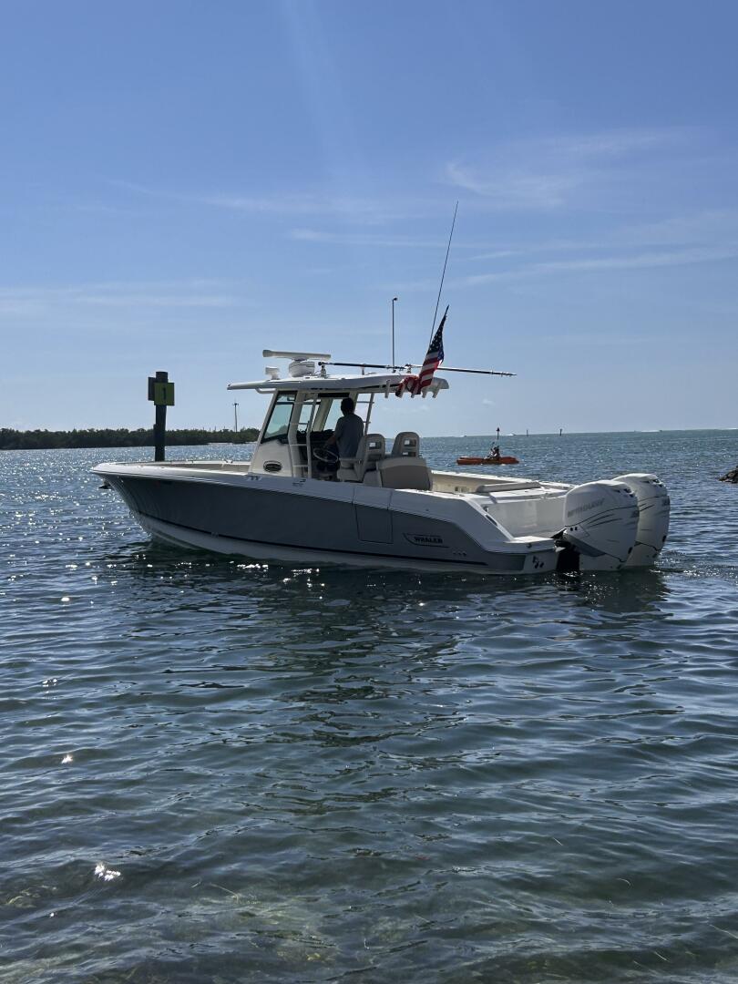 2017 Boston Whaler 330 Outrage - Image 31