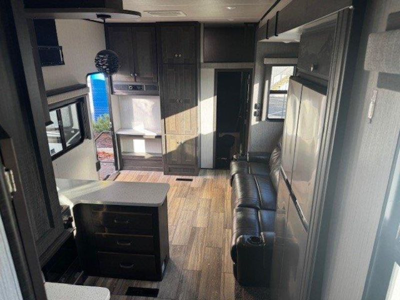 2020 Heartland Road Warrior RW 392 - Image 27
