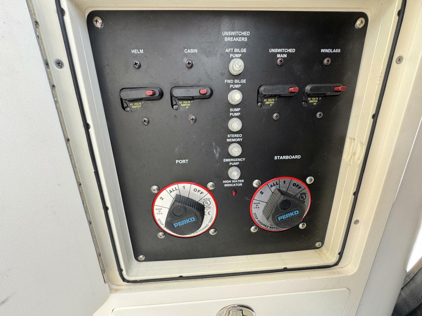 2011 Boston Whaler 305 Conquest - Image 31