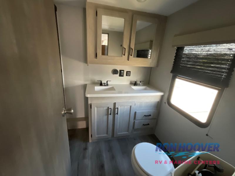 2026 COACHMEN 43CONDO - Image 31