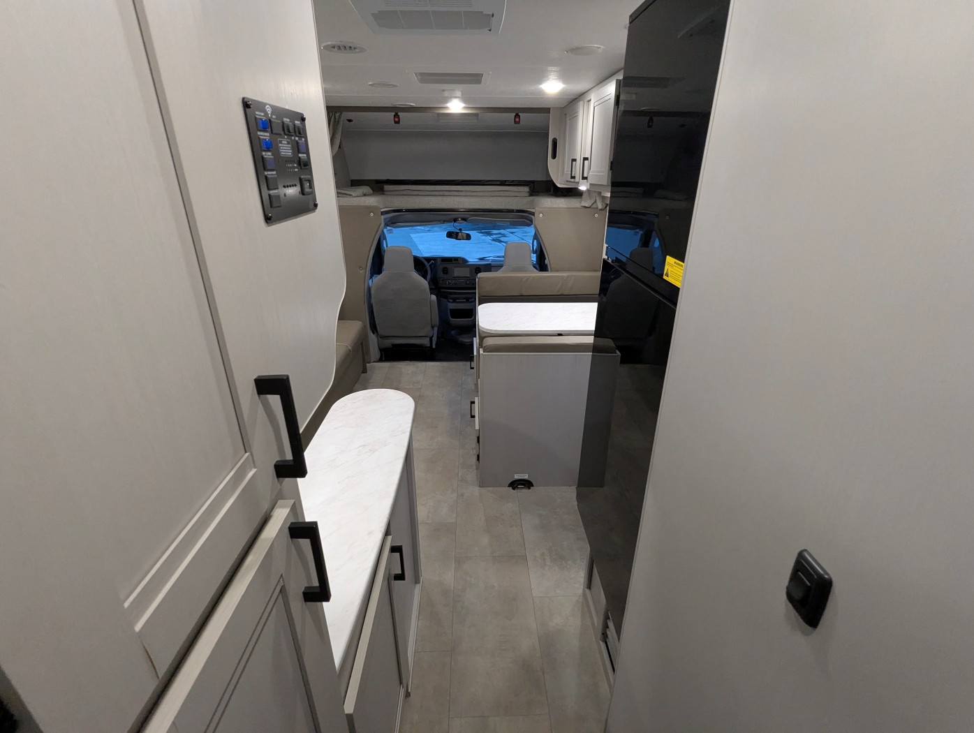 2025 Coachmen Leprechaun 260QB - Ford E-450 - Image 29