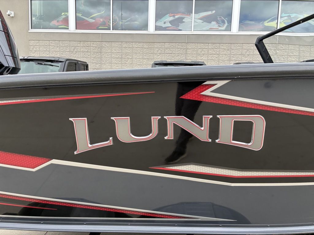 2026 Lund 1875 Crossover XS Sport - Image 3