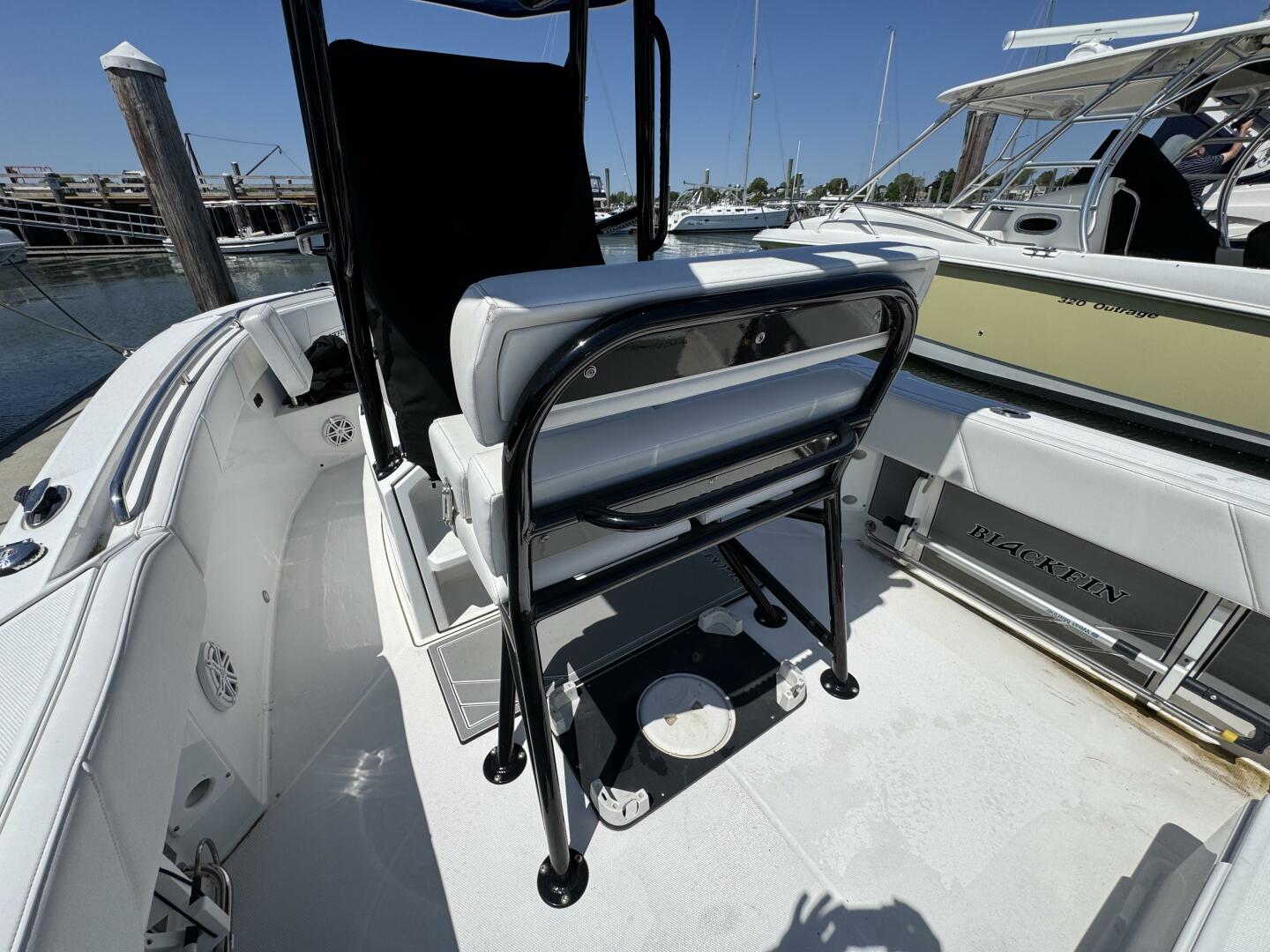 2020 Blackfin 212 CC - Image 15