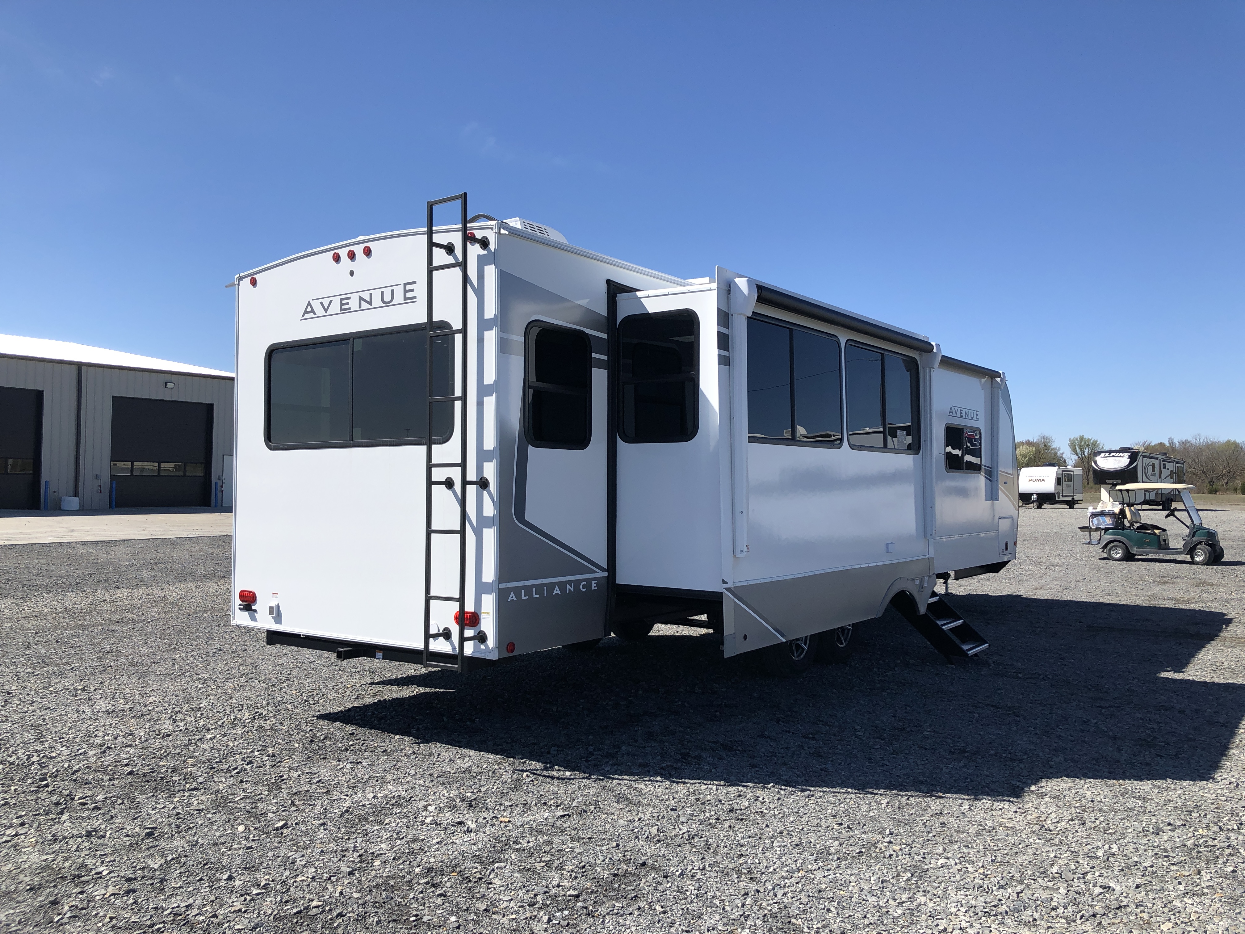 2026 Alliance RV Avenue 332RL - Image 7
