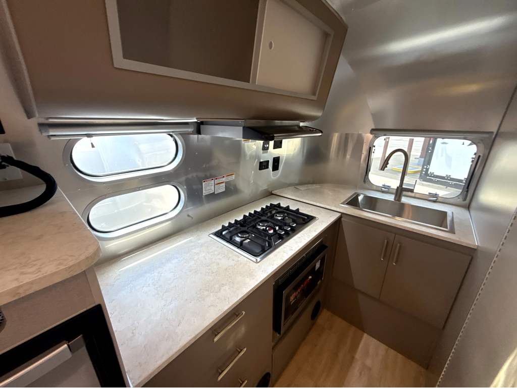 2026 AIRSTREAM CARAVEL 20FB - Image 22