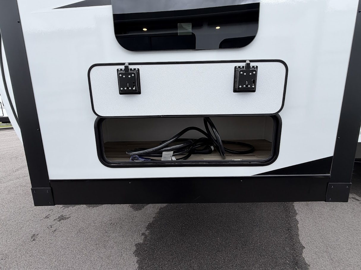 2026 VENTURE RV SPORTTREK 343VIK - Image 4