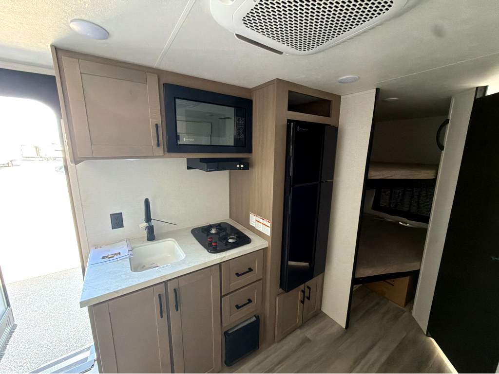 2027 HEARTLAND PROWLER 1802MBS - Image 27