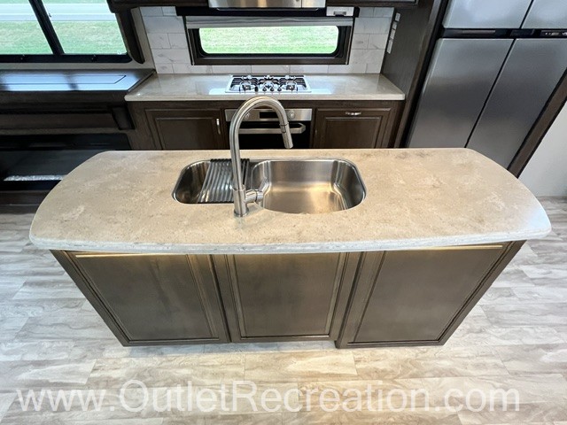 2019 Grand Design Solitude 385GK - Image 37