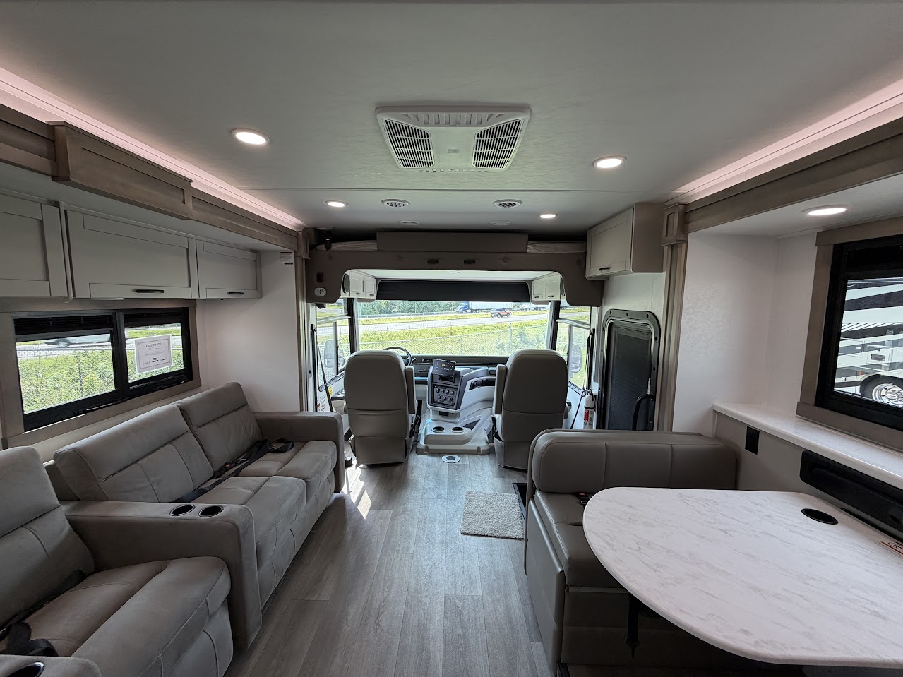 2027 JAYCO PRECEPT 36C - Image 8
