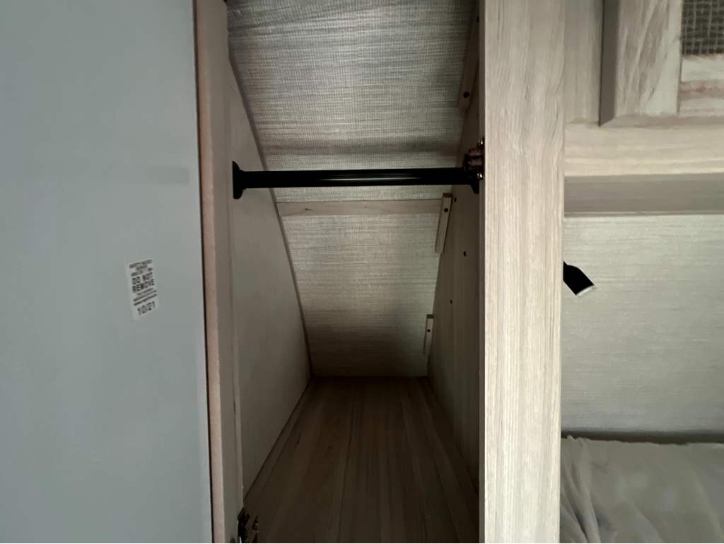 2022 CRUISER TWILIGHT 2690 - Image 21
