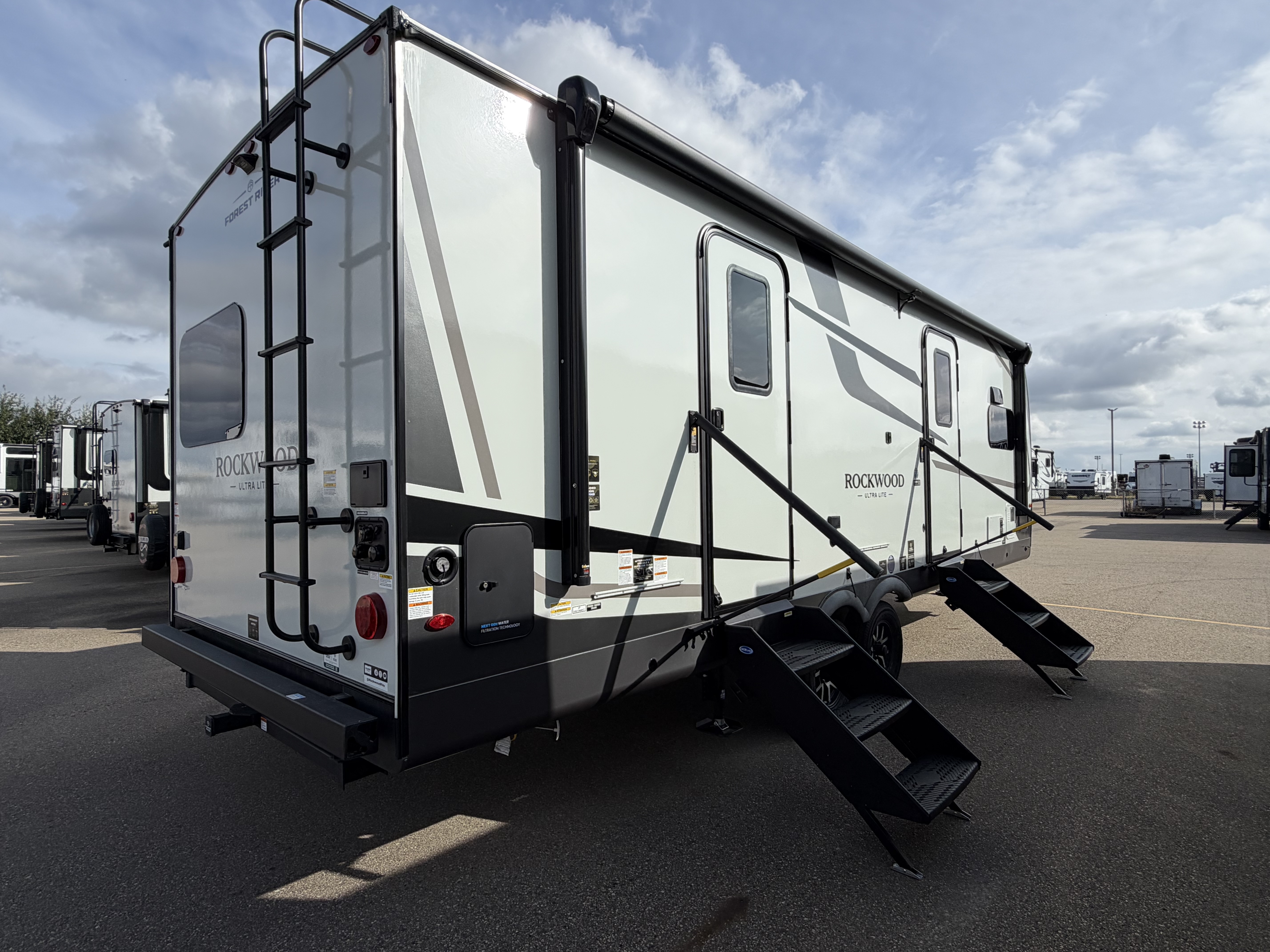 2027 Forest River Rockwood Ultra Lite 2608BS - Image 8