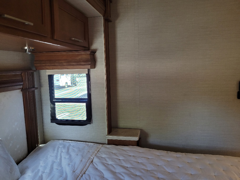 2018 Jayco Seneca 37HJ - Image 23