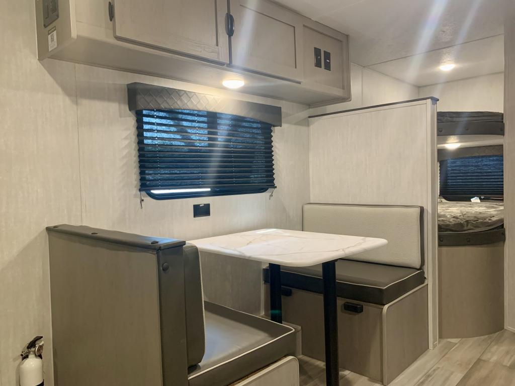 2025 COACHMEN 26BH - Image 15