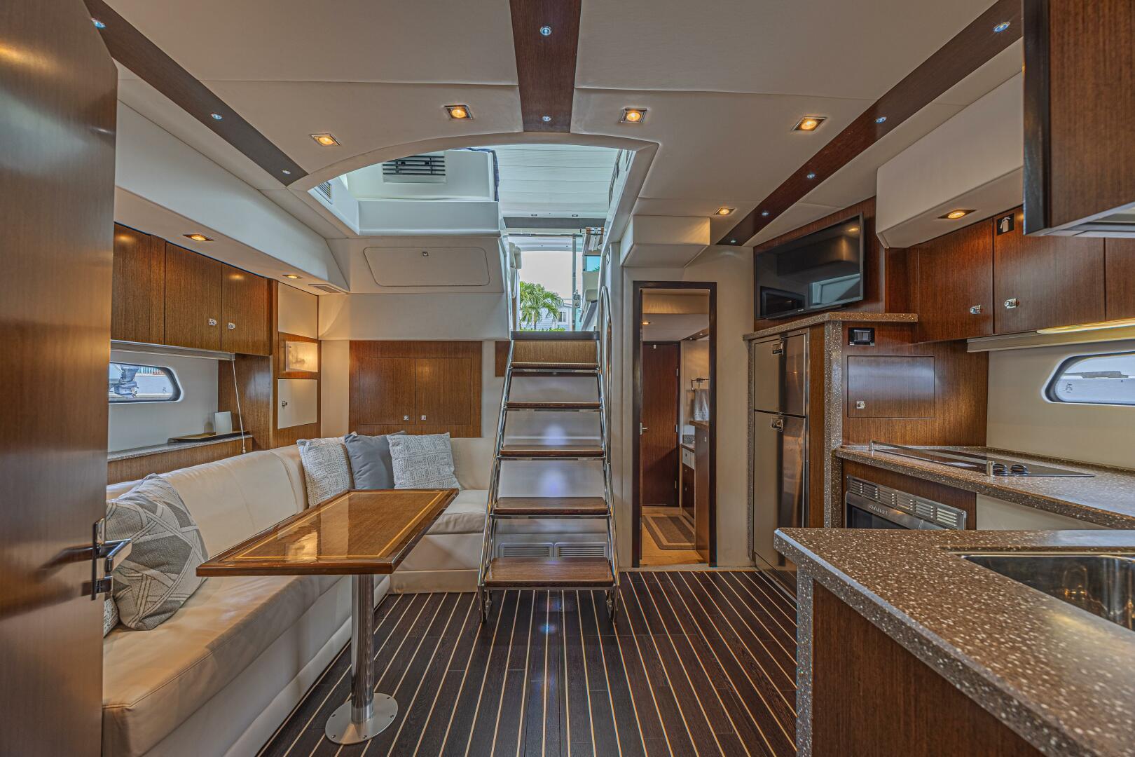 2012 Cruisers Yachts 48 Cantius - Image 33