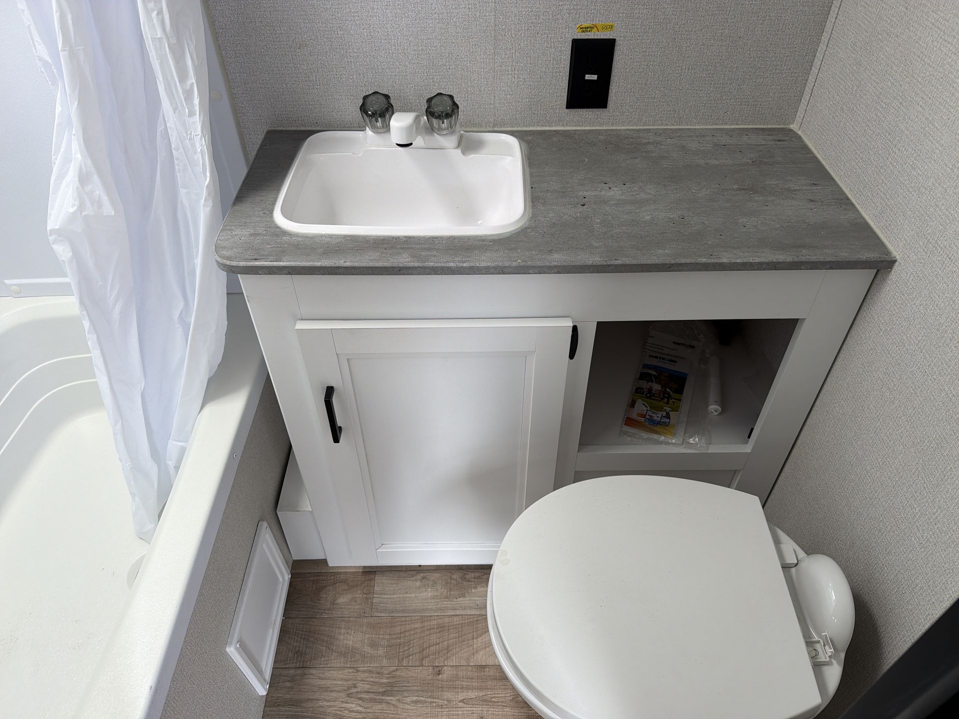 2022 Keystone Hideout West 20RDWE - Image 20