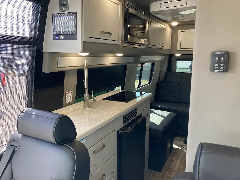 2024 Holiday Rambler Xpedition SL4E - Image 20
