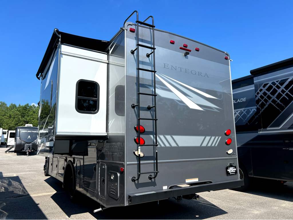 2027 ENTEGRA COACH ESTEEM XL 32U - Image 3