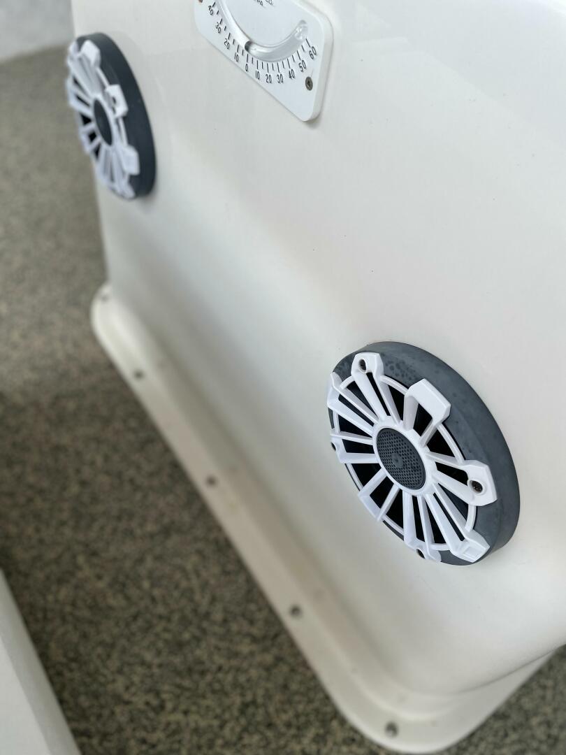 1997 Custom 31 Center Console - Image 13