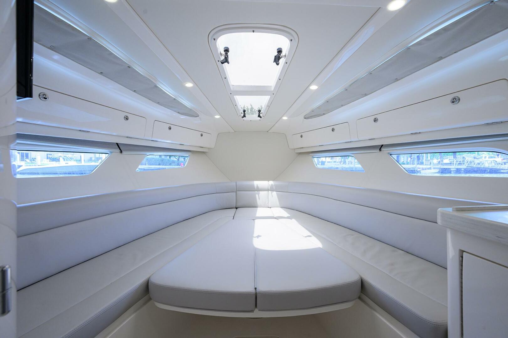 2023 Intrepid 41 Valor - Image 34