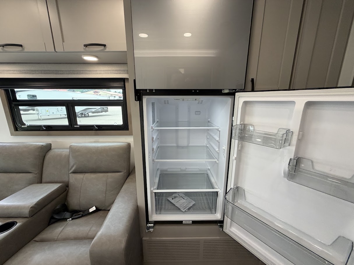 2027 JAYCO GREYHAWK XL 32U - Image 36