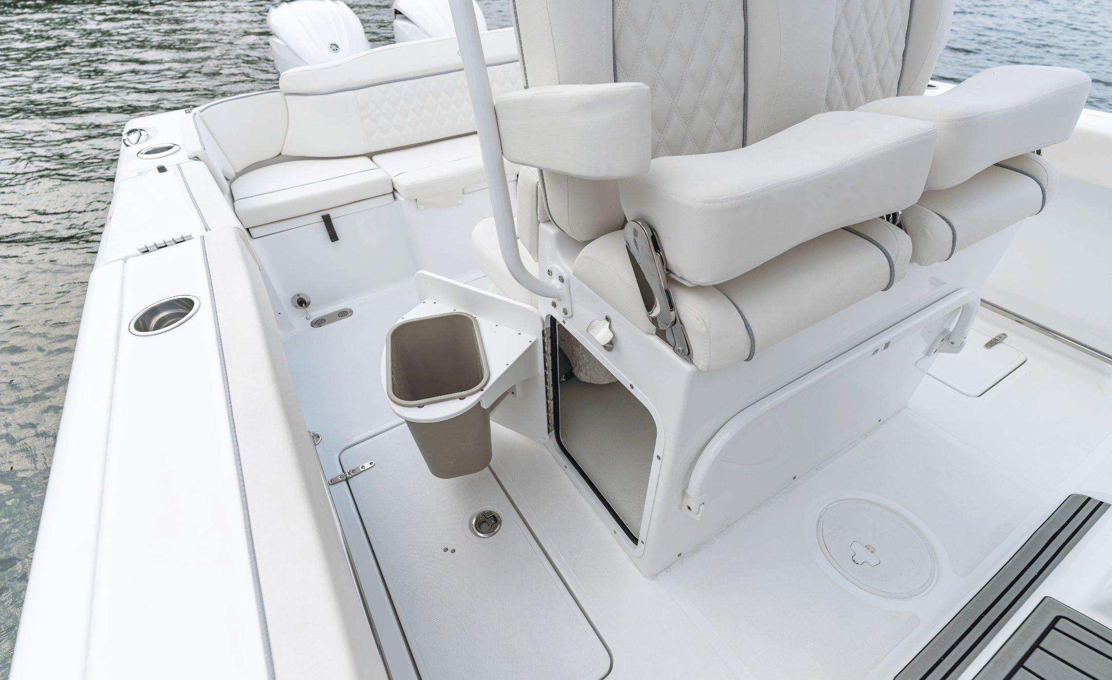 2027 SEA HUNT ULTRA 265SL - Image 22