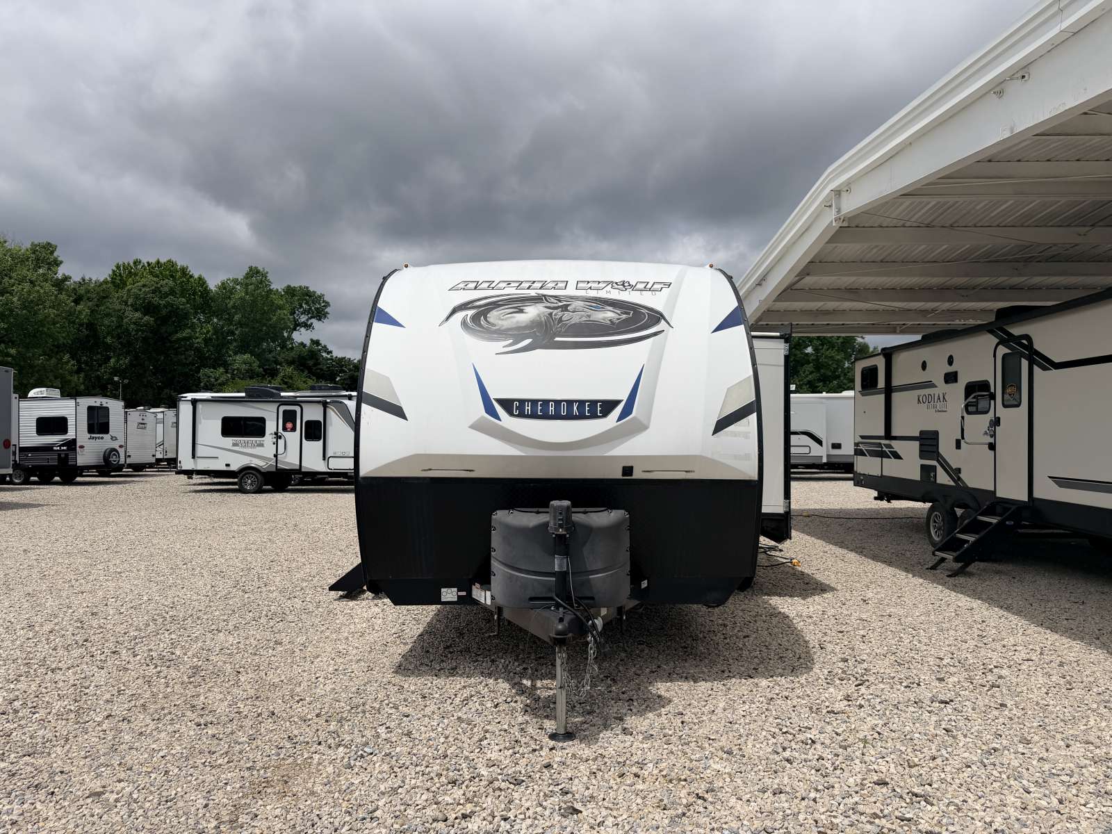 2022 Forest River Cherokee Alpha Wolf 26DBH-L - Image 2