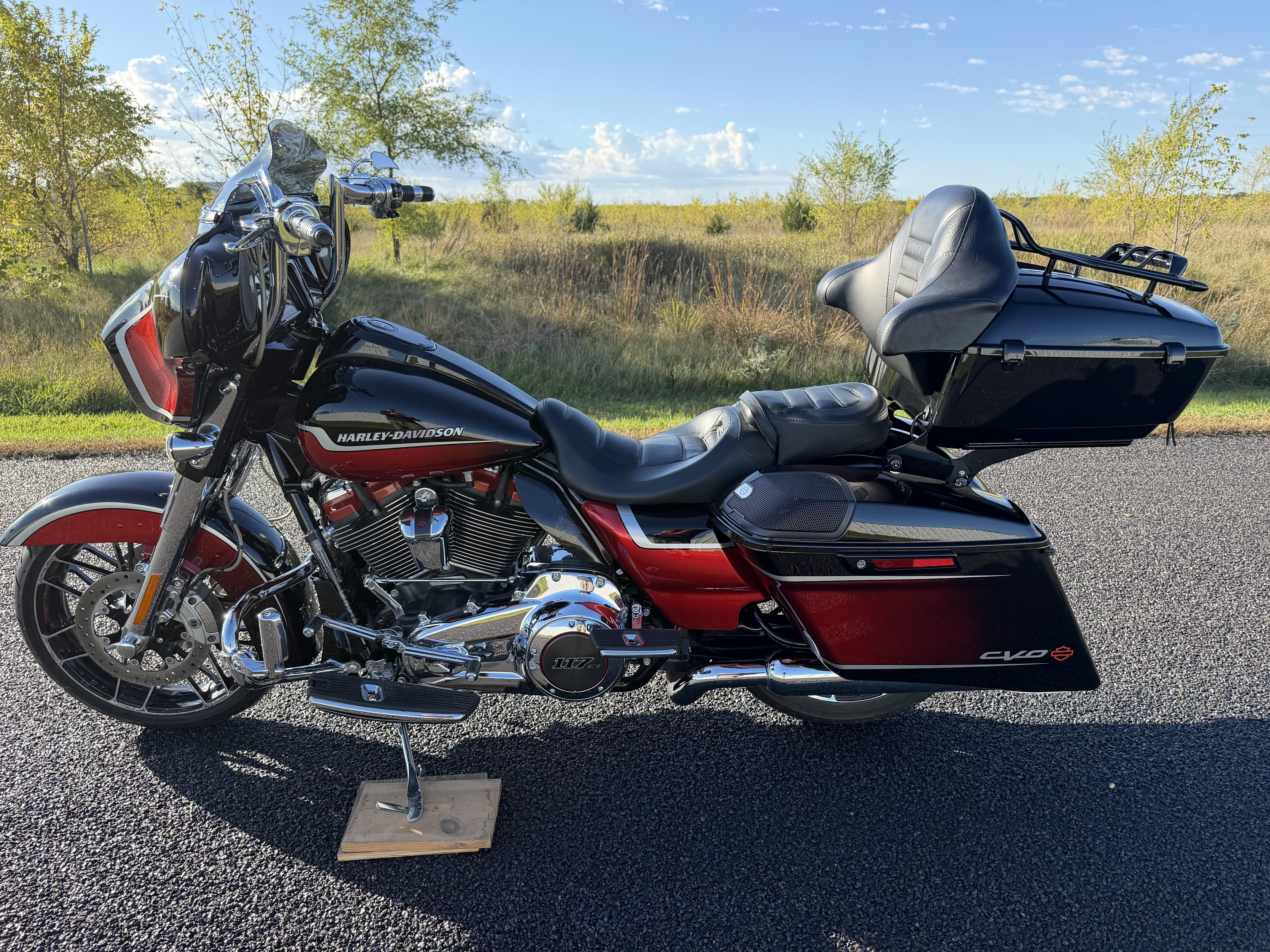 2021 HARLEY DAVIDSON STREET GLIDE 117 CVO - Image 3