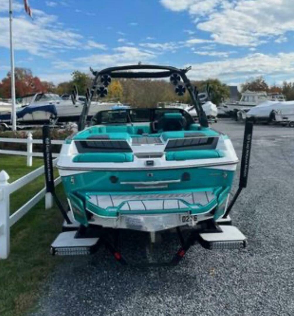 2020 Malibu 32 MXZ - Image 8