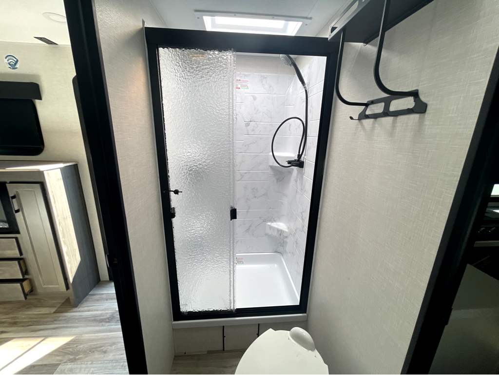 2026 VENTURE RV SPORTTREK 302VRD - Image 20