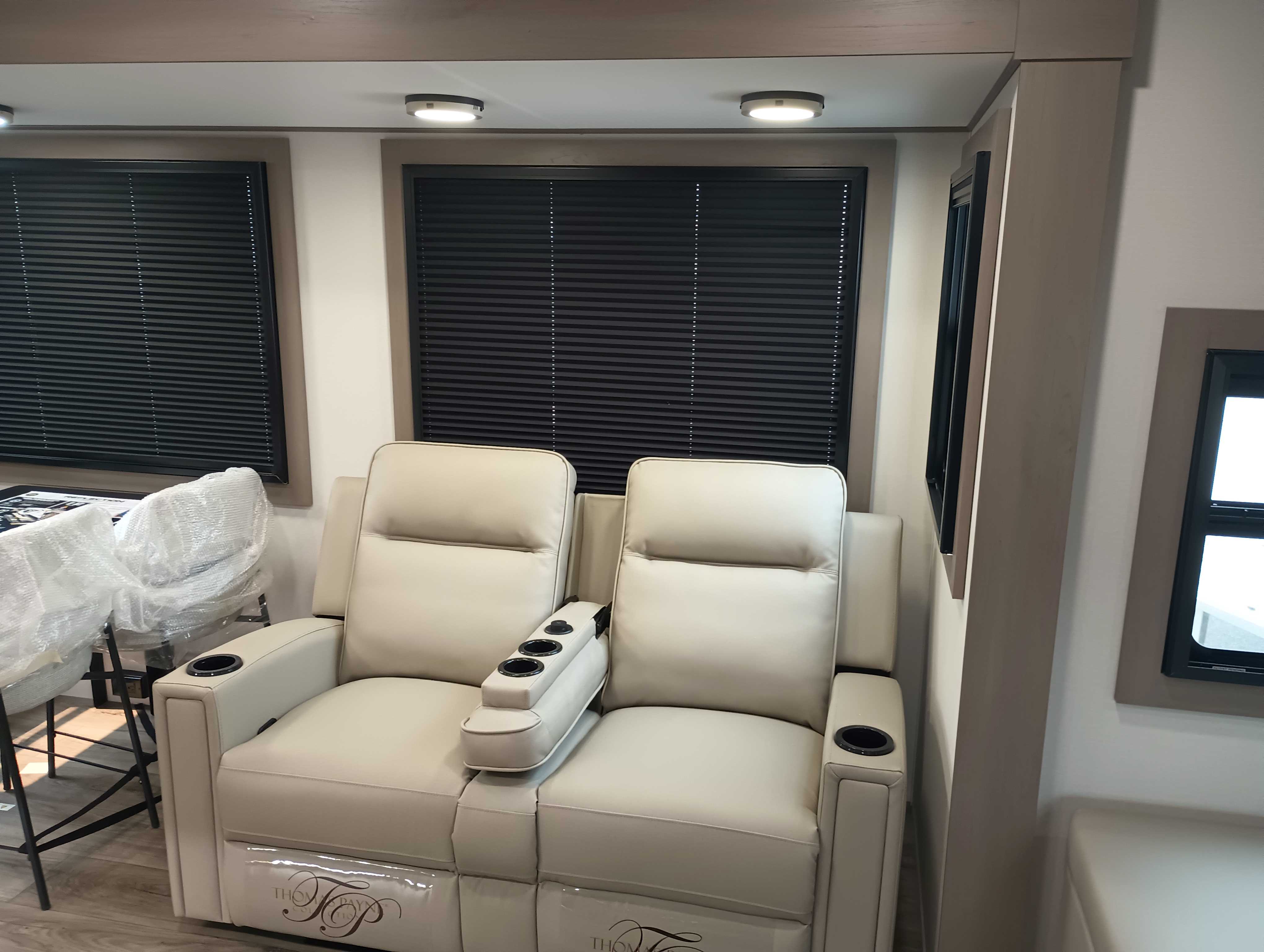 2027 Grand Design Reflection Travel Trailer 345RLTS - Image 10