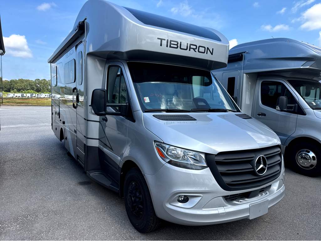2027 THOR MOTOR COACH TIBURON 24XL - Image 1